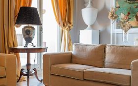 Home Tawn Luxury Apartment Bari